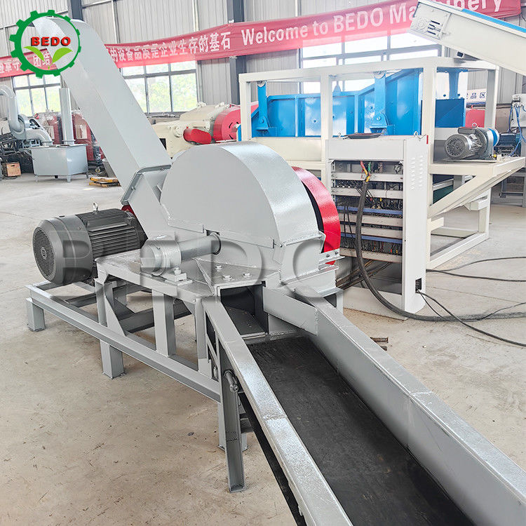 37kw Self Feeding Wood Chipping Machine 3-5t/h Capacity Drum Type Branch Shredder