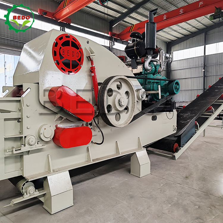 Feed Conveyor 235HP Hydraulic Motor Wood Chipper Machine 700x400mm Inlet Drum Type Industrial Shredder