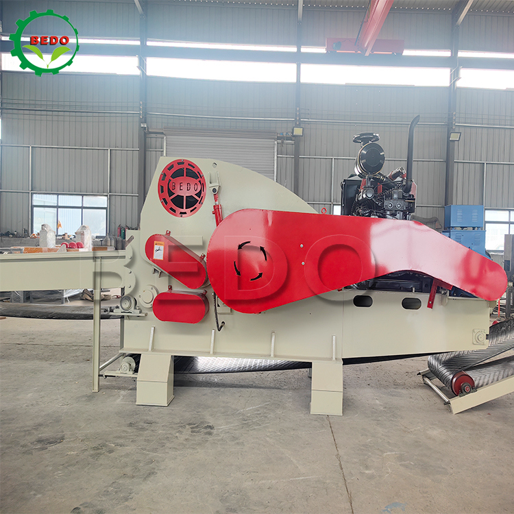 12-15t/h Capacity Diesel Wood Chipper Machine 25-35mm Chip Size Heavy Duty Industrial Shredder