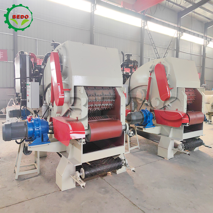2pcs Blade Self Feeding Hydraulic Wood Chipper Machine Smooth Operation Drum Type Shredder