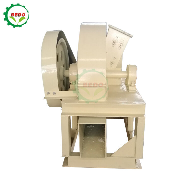 7.5kw 2 Main Shaft Power Wood Shavings Machine Automatic Operation Mode Conveyor Power 0.37kw Suitable for Wood Processing