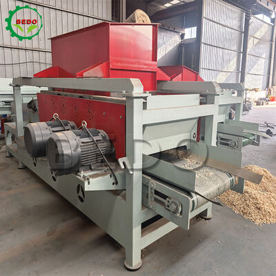 3600r/min Rotate Speed Wood Shavings Machine with Carbon Steel Main Body and 380V Voltage for High Efficiency