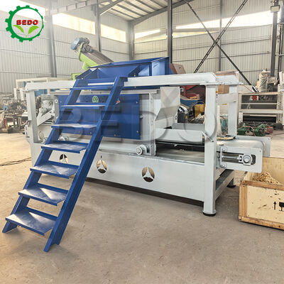 7.5kw*2 Main Shaft Power Wood Shavings Machine with 400-500 Kg/hour Capacity and High-quality Steel Material